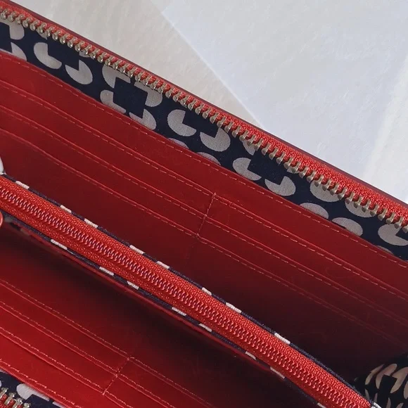 Vera Bradley Coral Red Faux Leather Accordian Style Zip Around Wallet - Picture 9 of 16